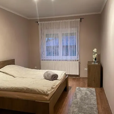 Baratsag Forever Vendeghaz Apartament