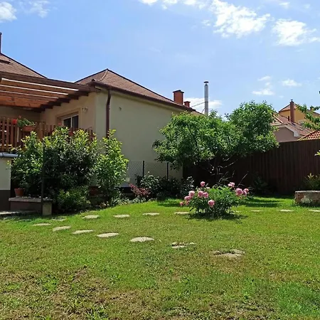 Baratsag Forever Vendeghaz Apartament Eger